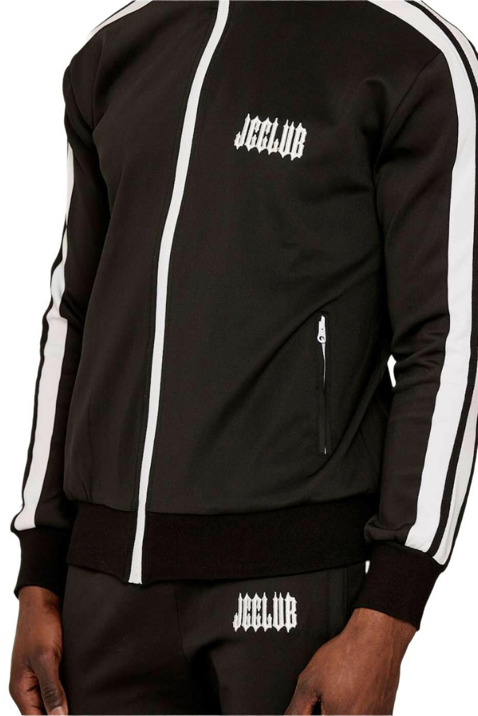 Balck tracksuit