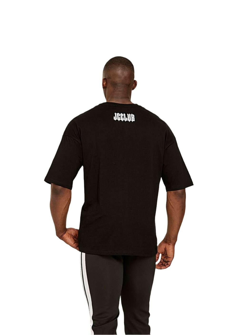 fitted black Tshirt